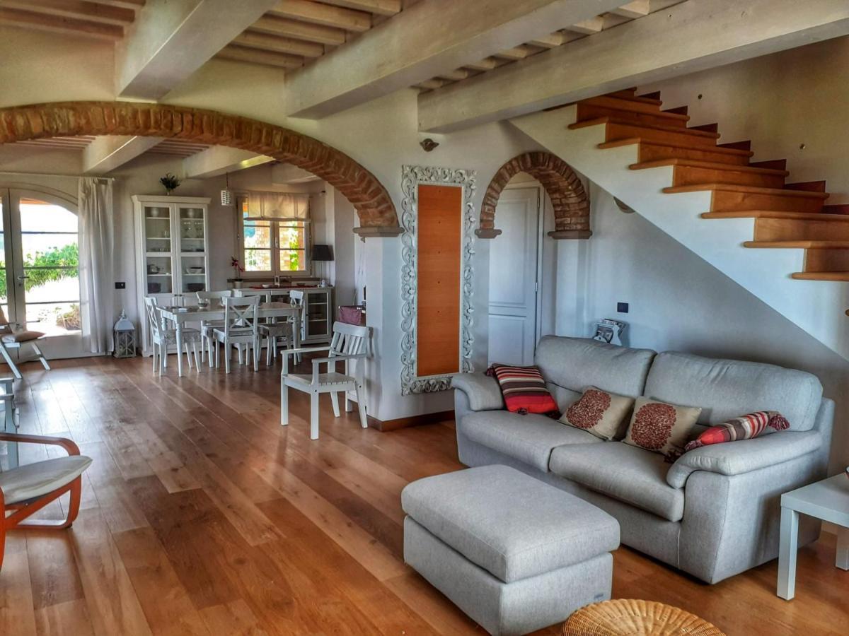 Dimora Degli Angeli Villa Chianni Bagian luar foto