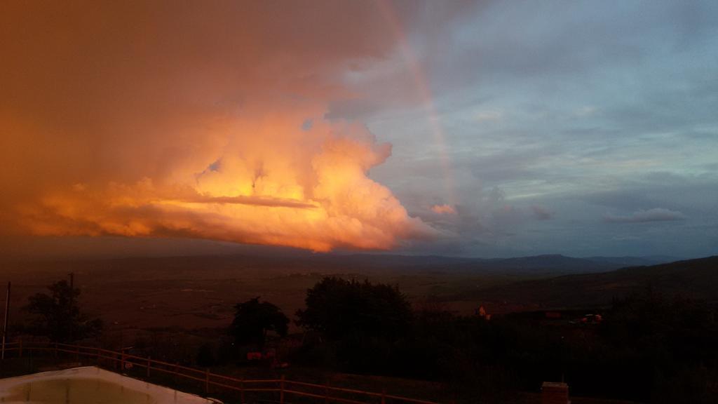 Dimora Degli Angeli Villa Chianni Ruang foto